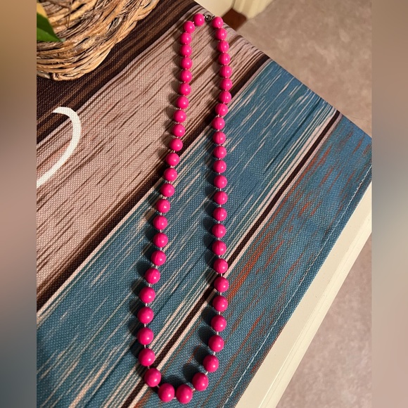 Vintage Pink Beaded Necklace - Picture 7 of 7